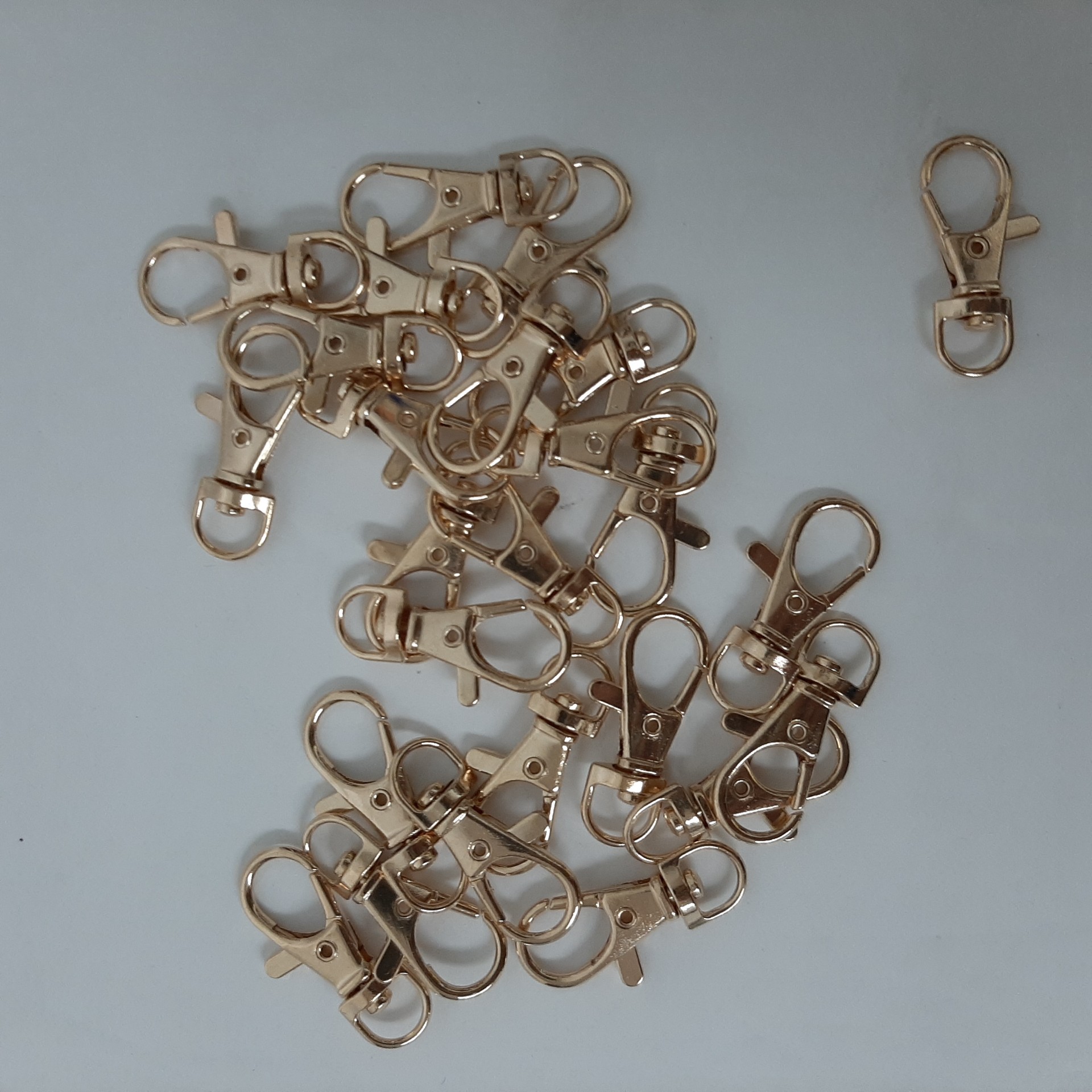 BU8511 GOLD (2).jpg