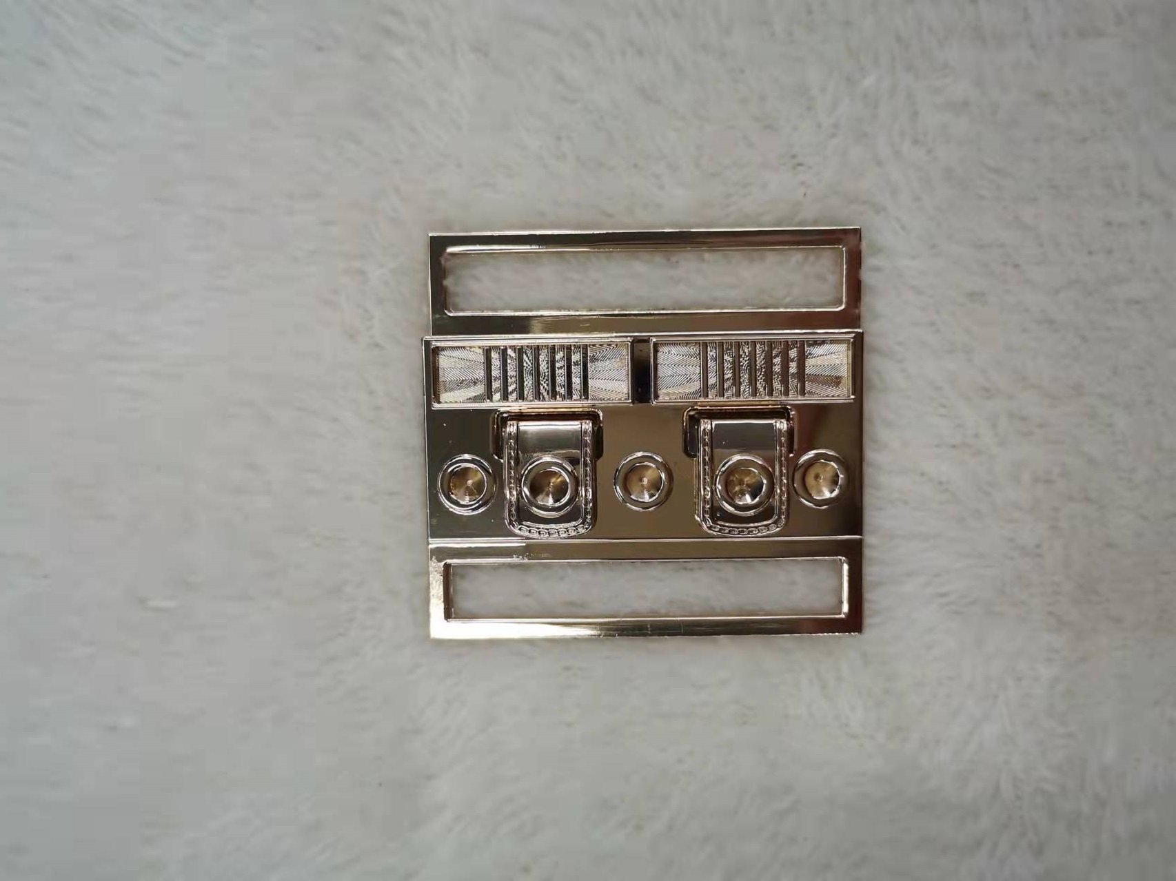BU8760.jpg